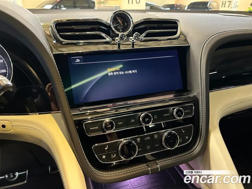 Bentley Bentayga 2023 из KR, фото 5