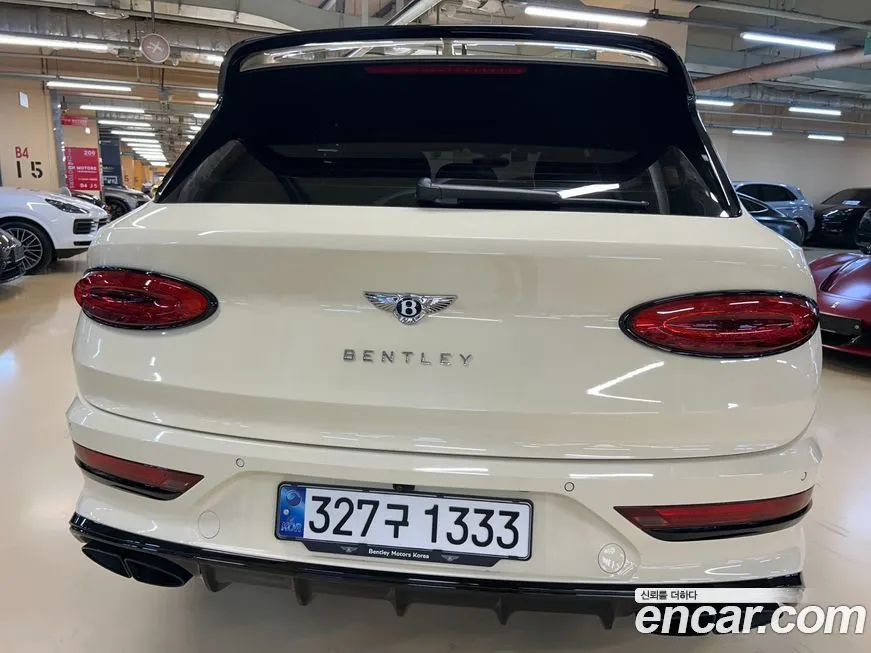 Bentley Bentayga 2023 из KR, фото 9