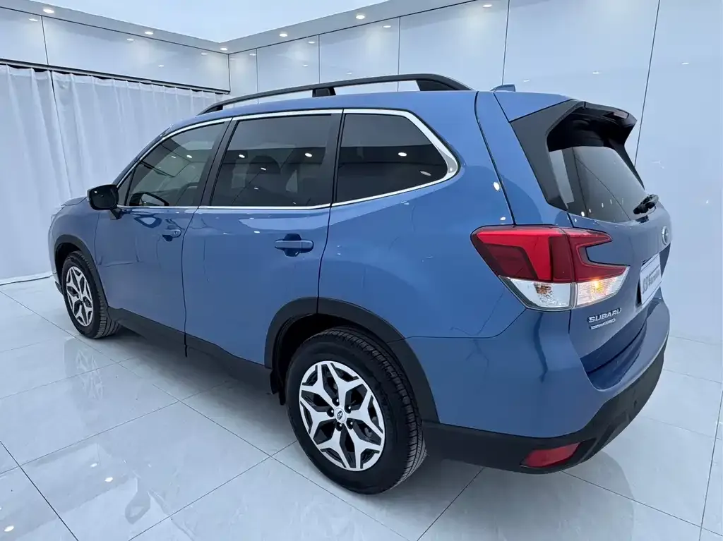 Subaru Forester 2021 из CN, фото 5