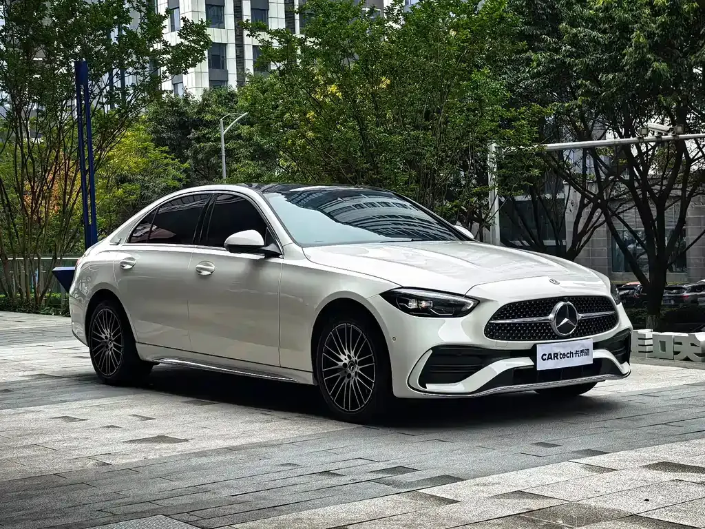 Mercedes-Benz C-Class — фото 10