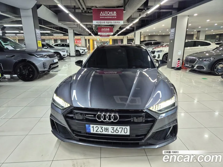 Audi A7 — фото 1