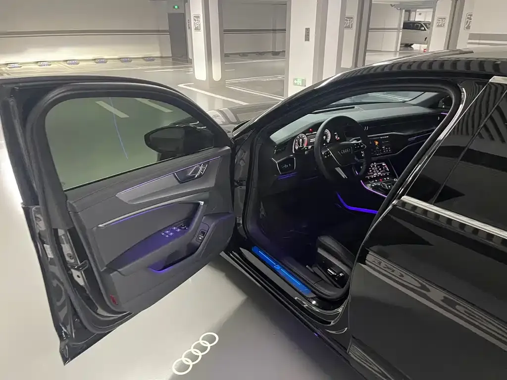 Audi A6L 2025 из CN, фото 4