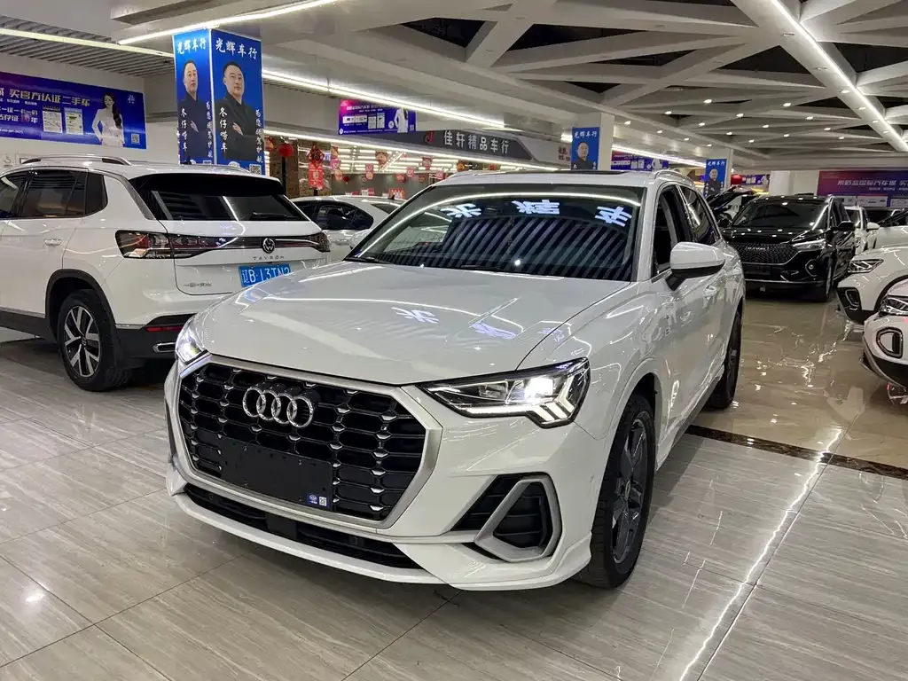 Audi Q3 — фото 7