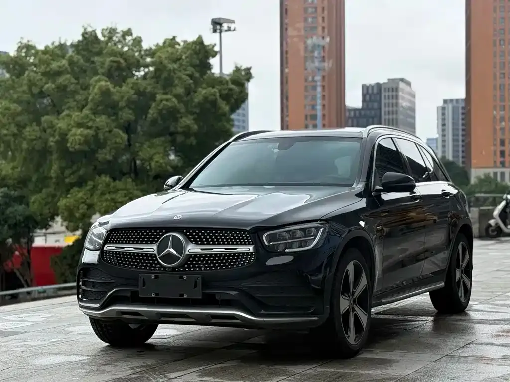 Mercedes-Benz GLC — фото 1