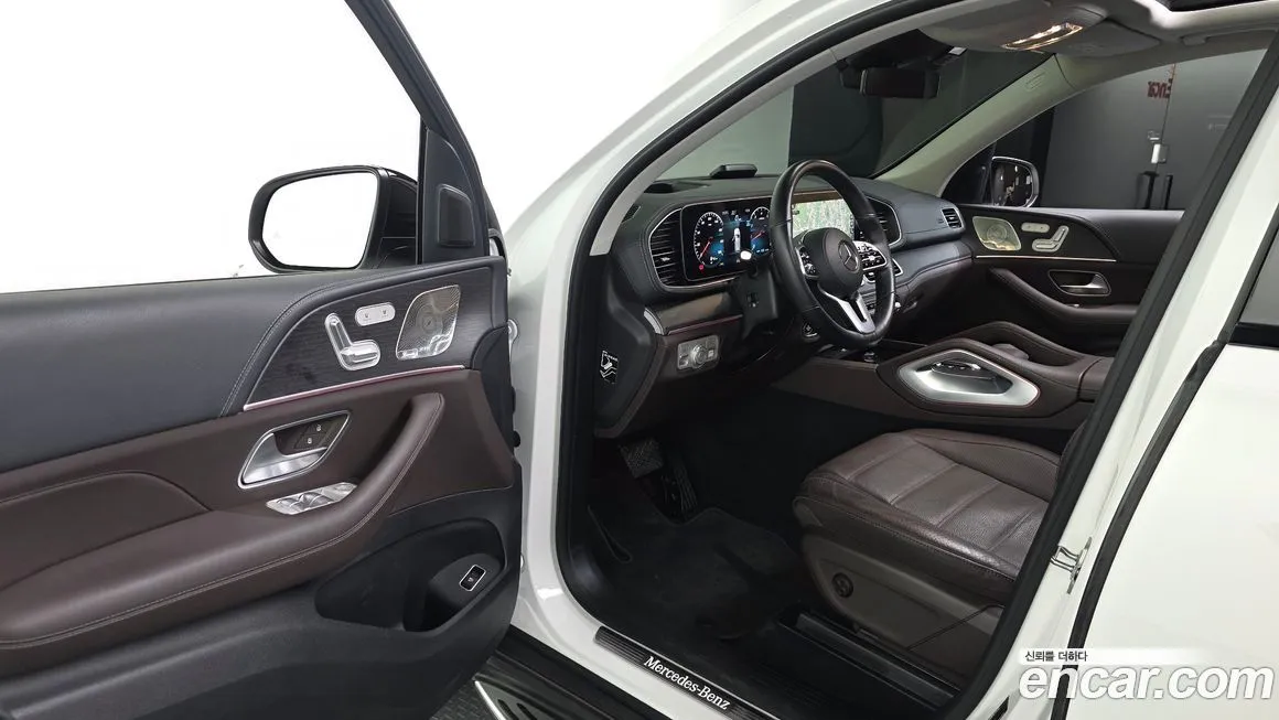 Mercedes-Benz GLE-Class — фото 7
