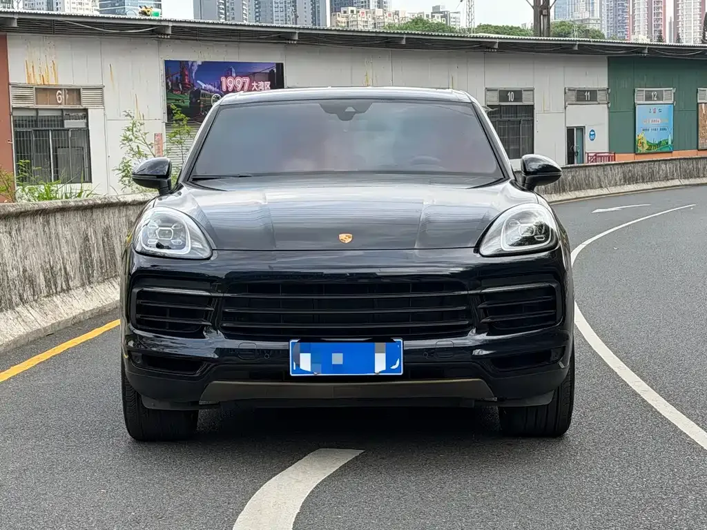 Porsche Cayenne — фото 5