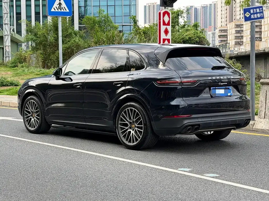 Porsche Cayenne — фото 9
