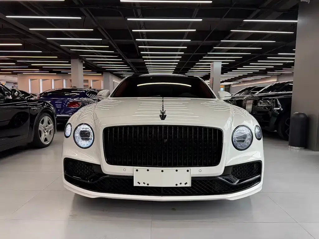 Bentley Flying Spur — фото 6