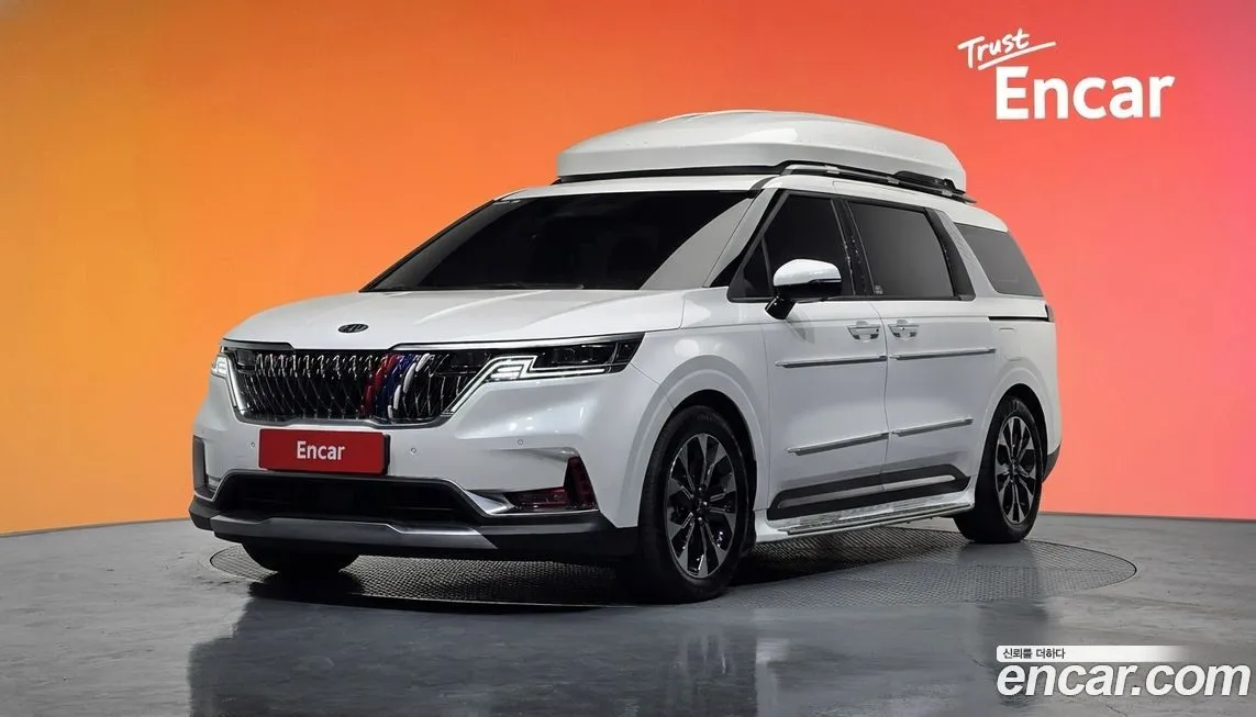 Kia Carnival — фото 1