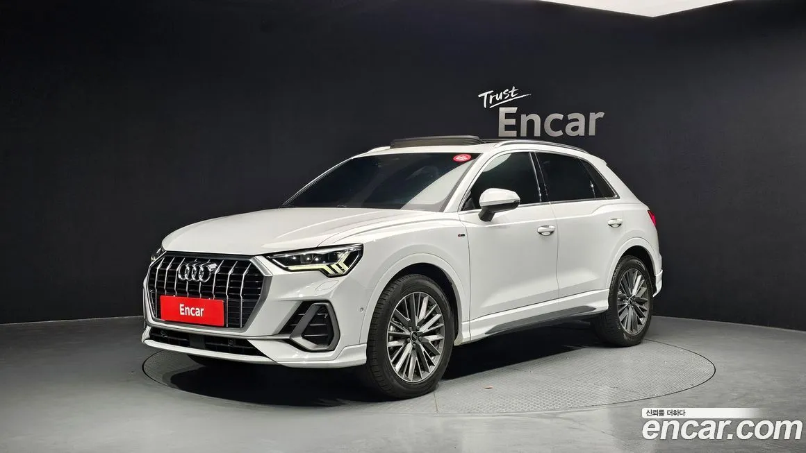 Audi Q3 — фото 1