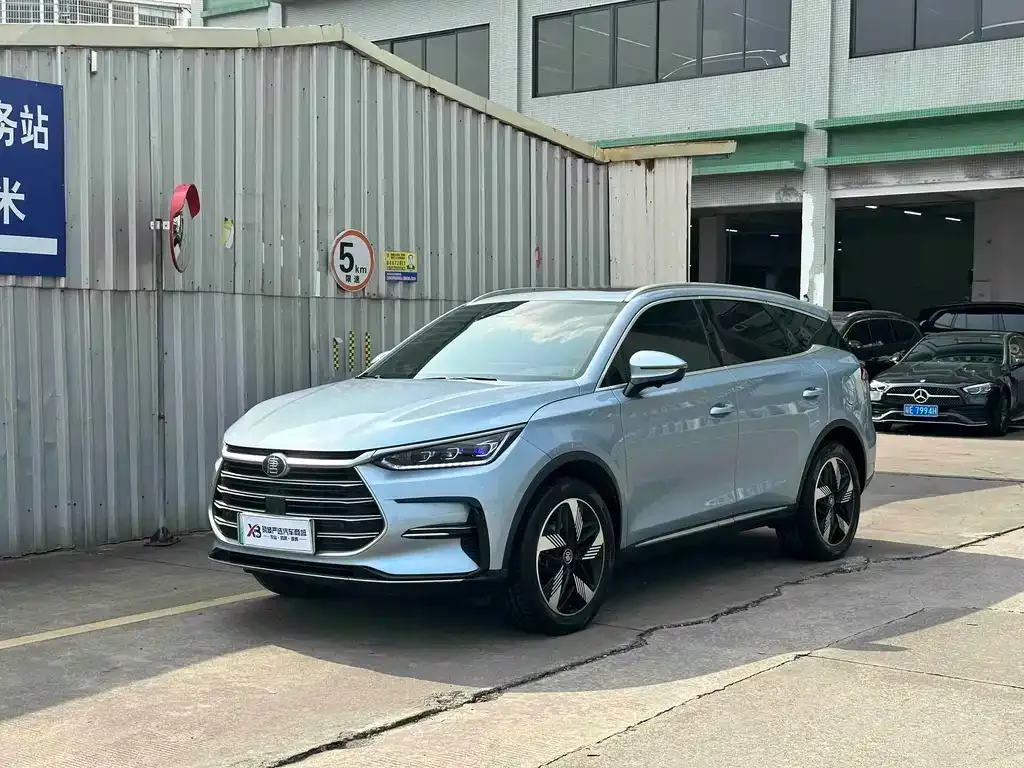 BYD Tang New Energy — фото 1
