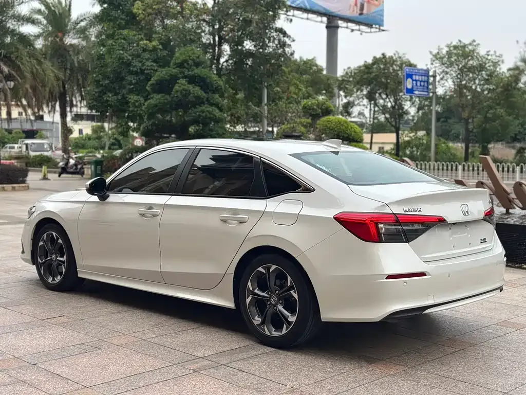 Honda Civic — фото 4