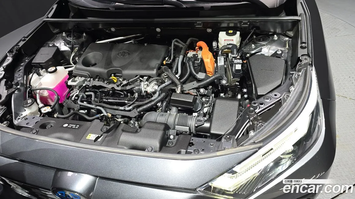 Toyota RAV4 2023 из KR, фото 10
