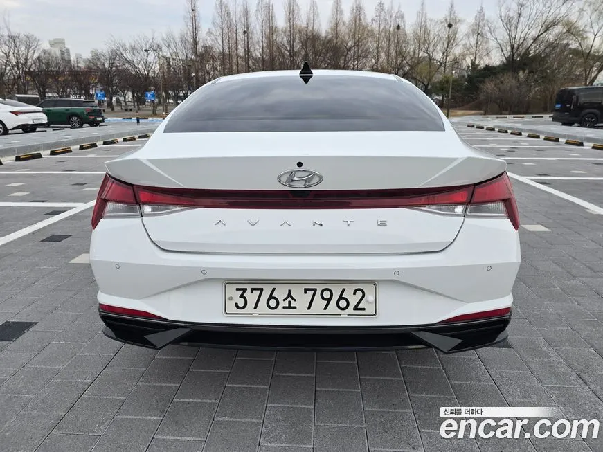 Hyundai AVANTE — фото 8