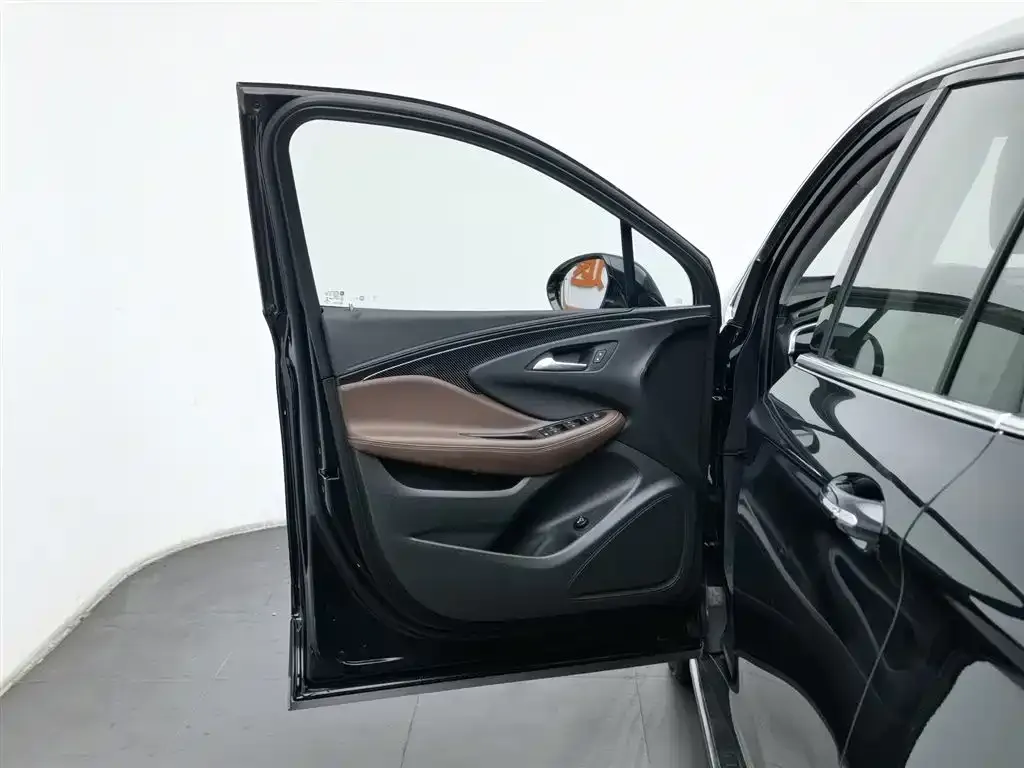 Buick Envision Plus — фото 5