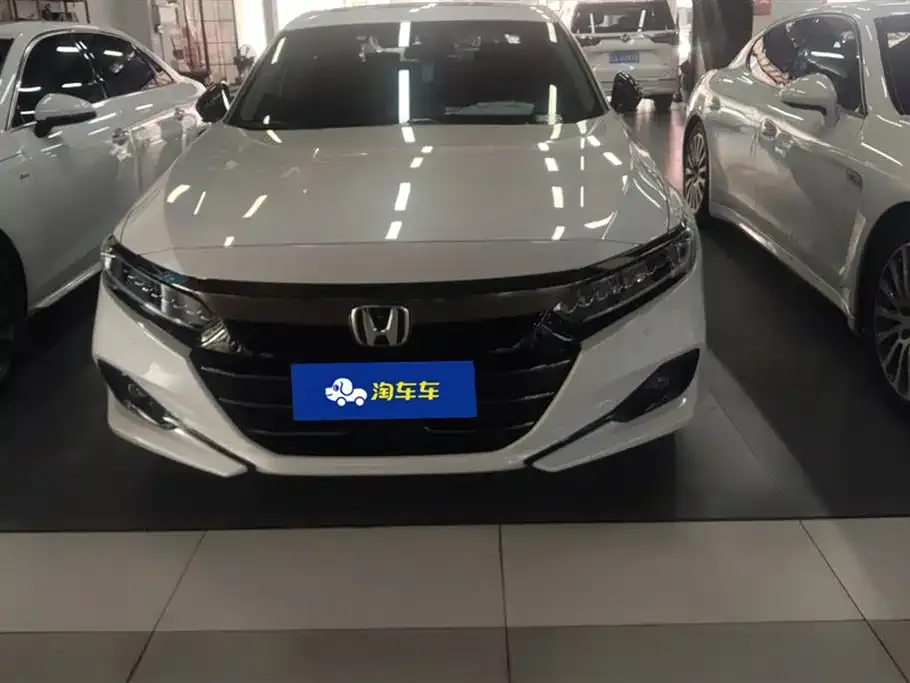 Honda Accord — фото 6