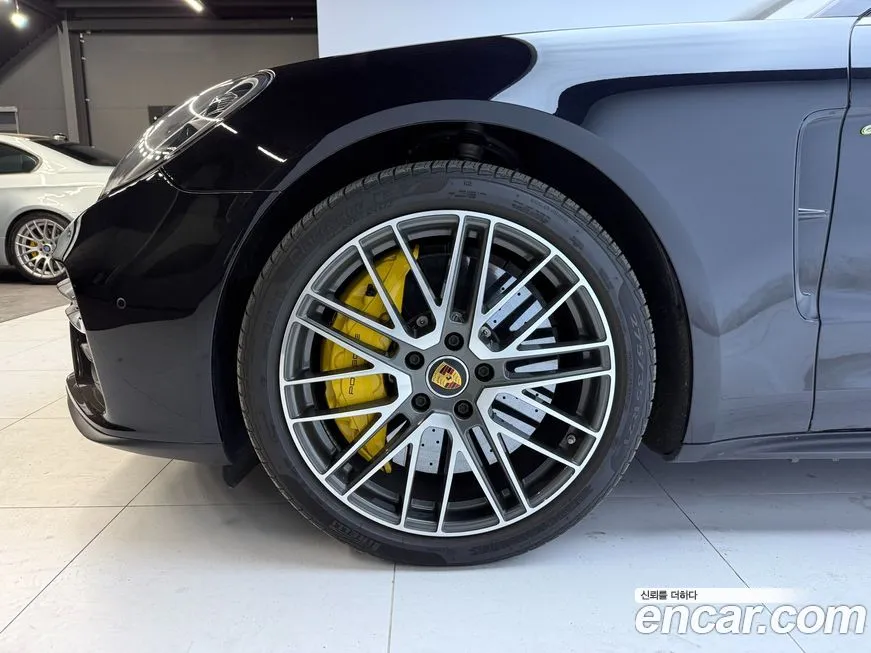 Porsche Panamera 2022 из KR, фото 5