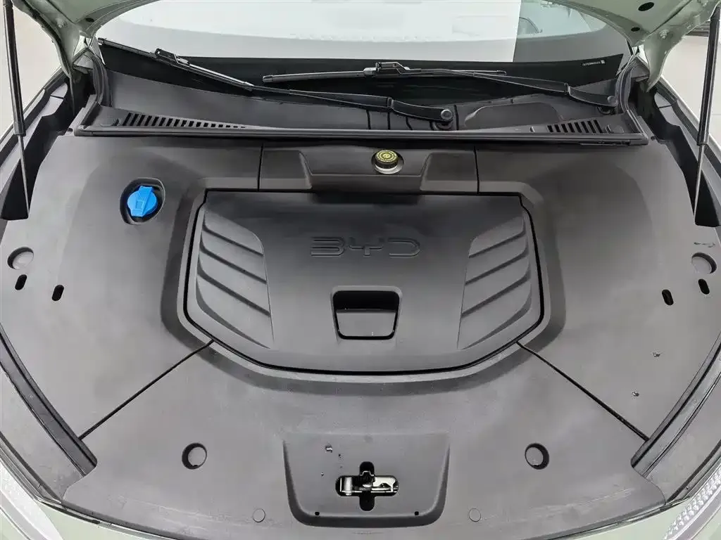 BYD Seal 06GT — фото 9