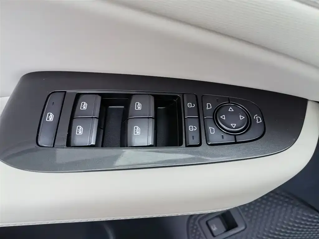 BYD Seal 06GT — фото 7
