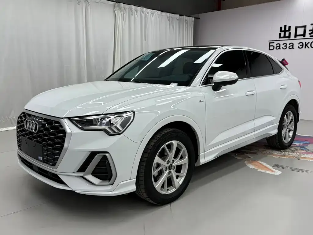 Audi Q3 Sportback — фото 1