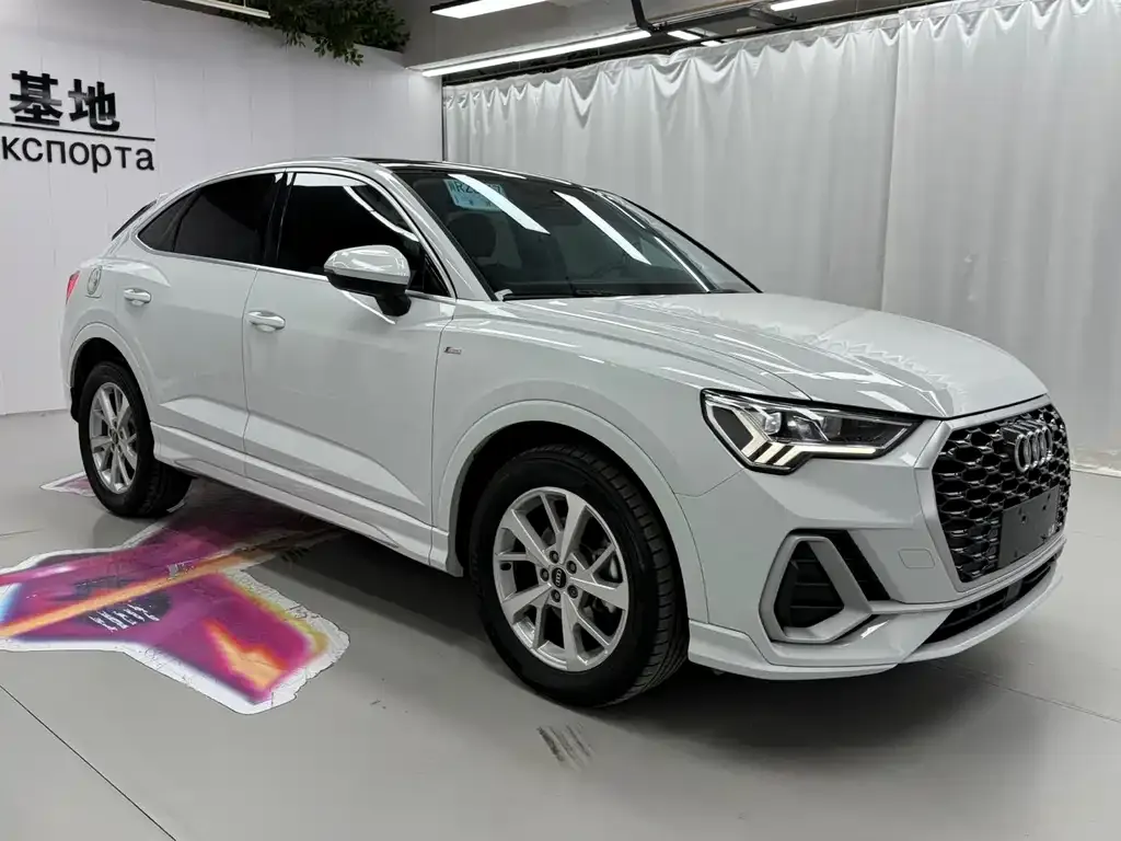 Audi Q3 Sportback — фото 7