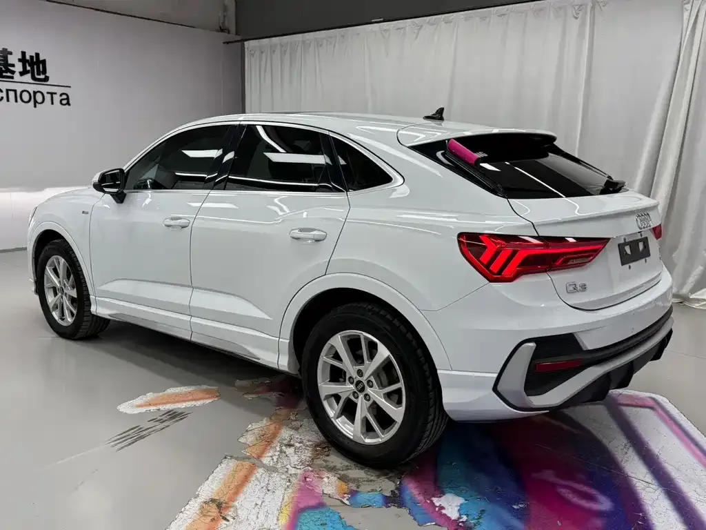 Audi Q3 Sportback — фото 6