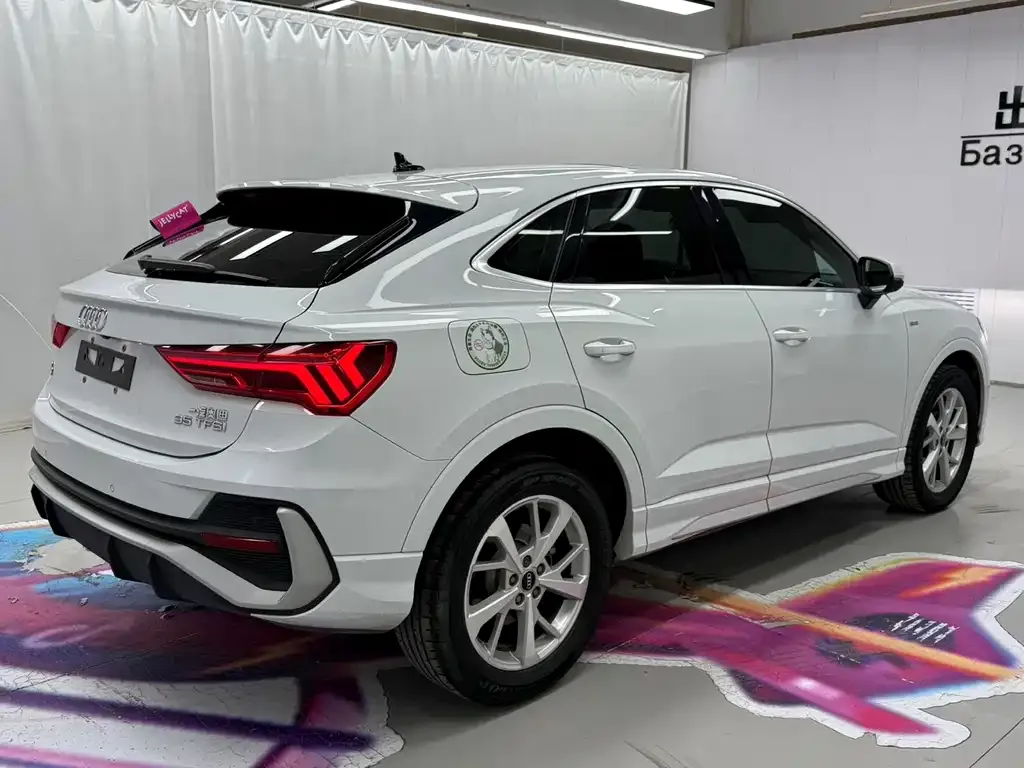 Audi Q3 Sportback — фото 8
