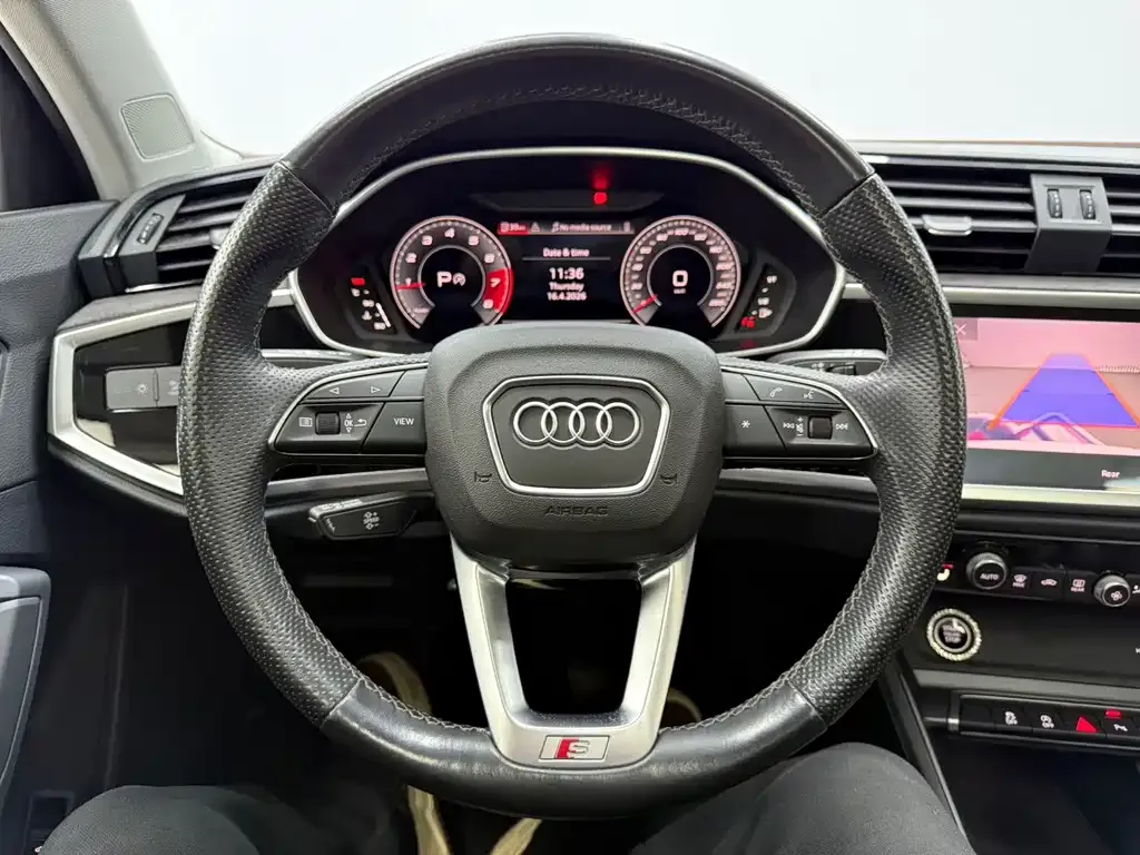 Audi Q3 Sportback — фото 10