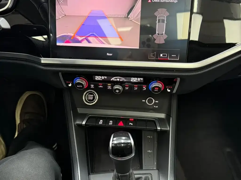 Audi Q3 Sportback — фото 5