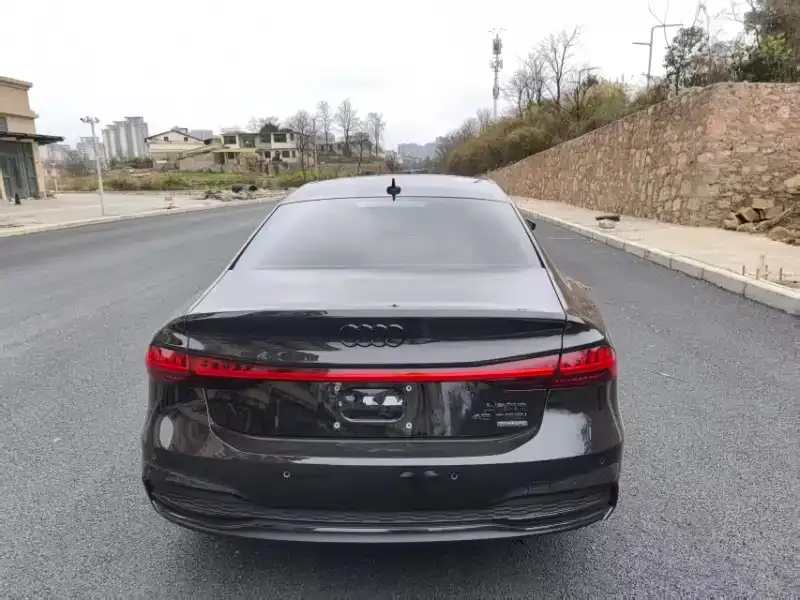 Audi A7L — фото 3