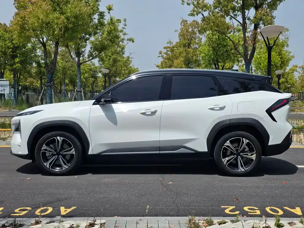 Geely Galaxy L7 — фото 3