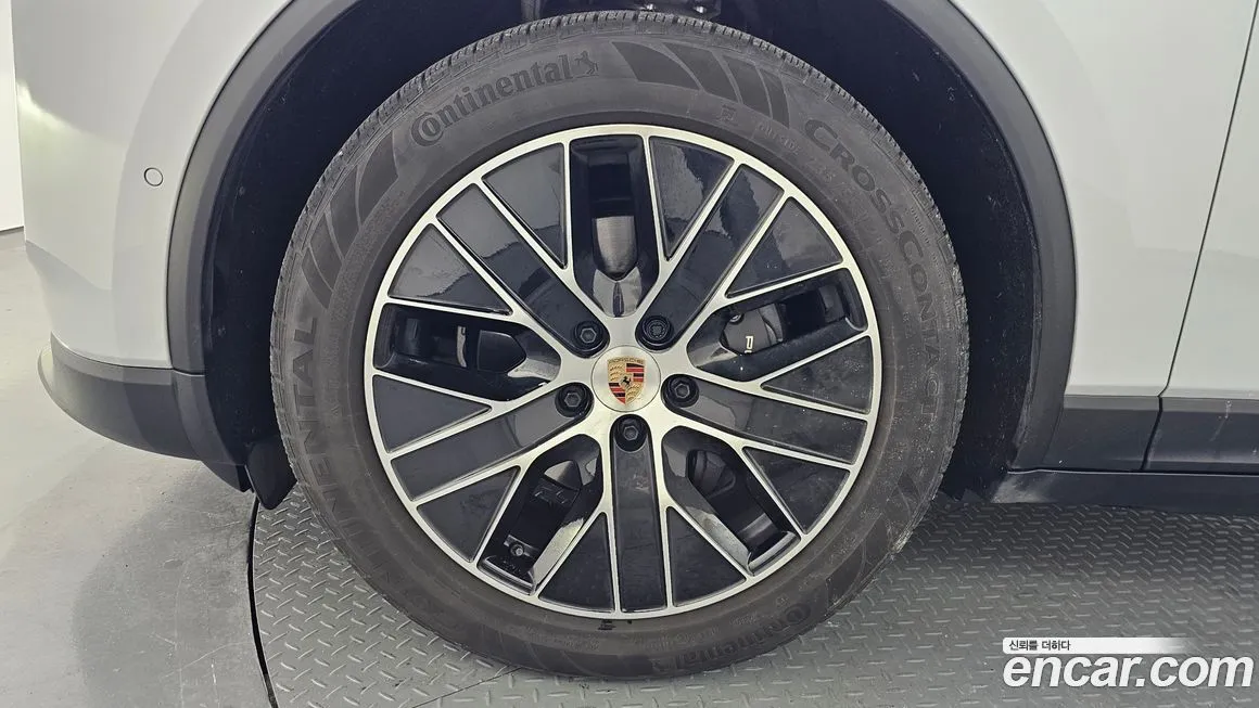 Porsche Macan 2025 из KR, фото 8