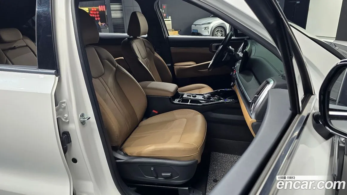 Kia Sorento — фото 10