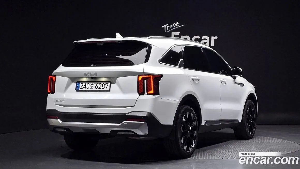 Kia Sorento — фото 3