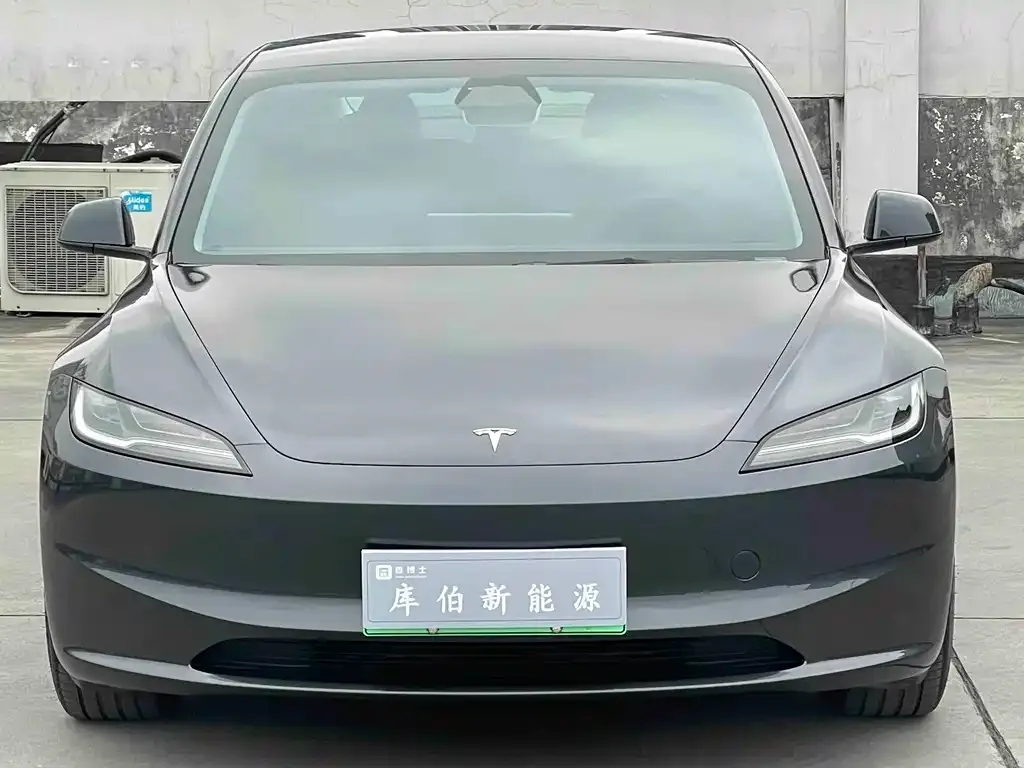 Tesla Model 3 — фото 8