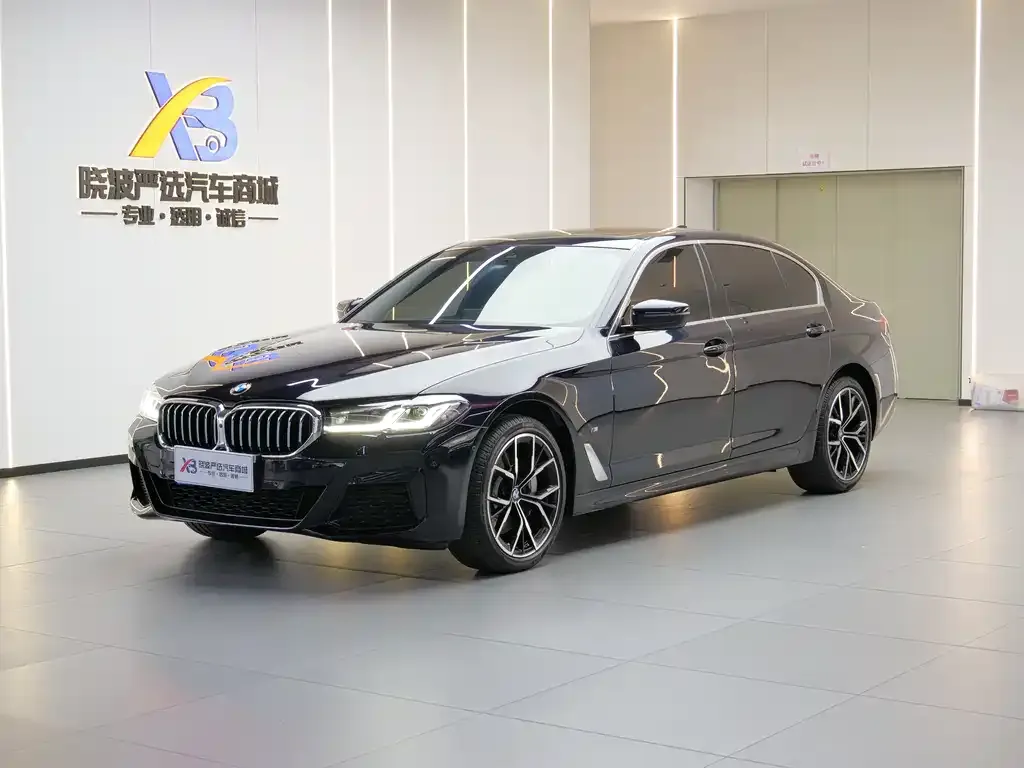 BMW 5 Series — фото 1
