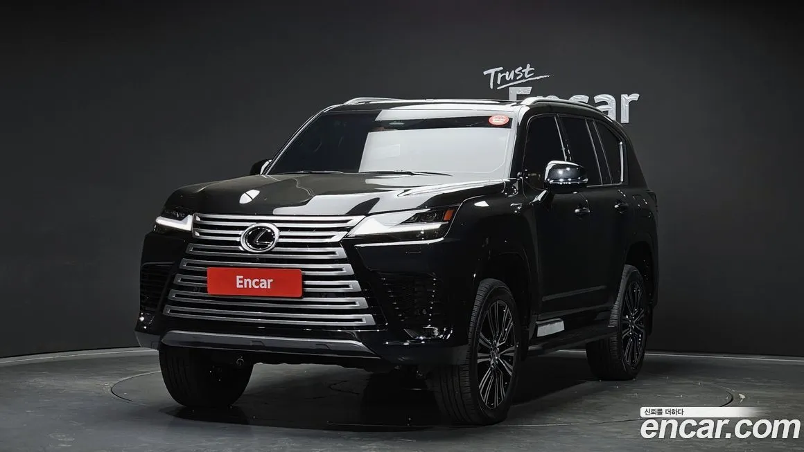 Lexus LX
