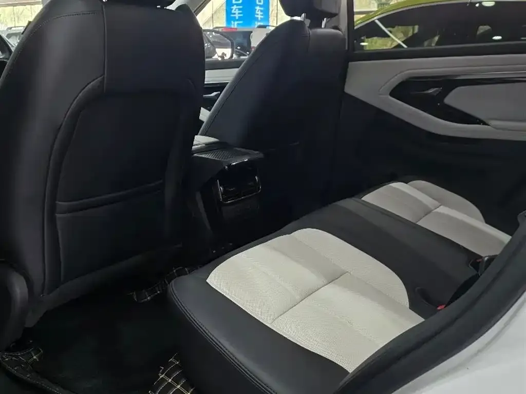Land Rover Evoque — фото 2
