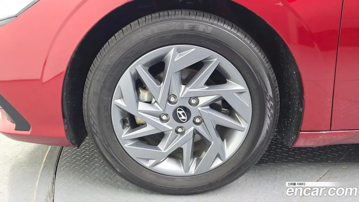 Hyundai AVANTE — фото 4