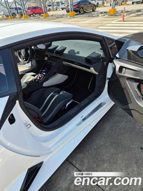 Lamborghini Huracan 2023 из KR, фото 4
