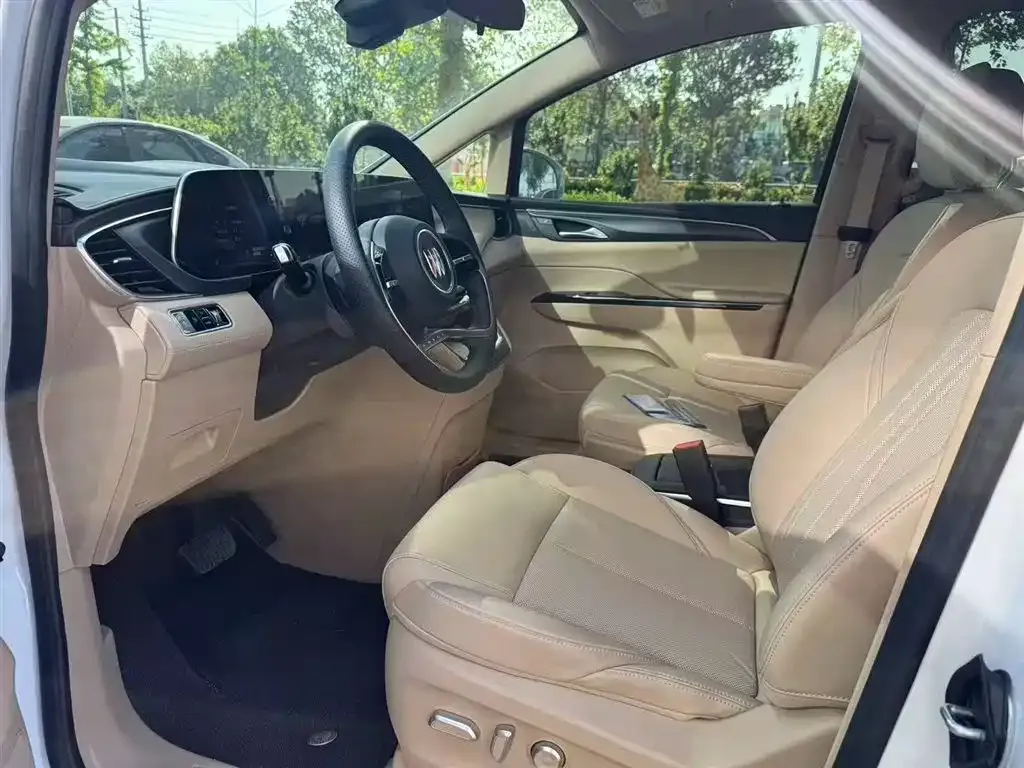 Buick GL8 Hybrid — фото 3