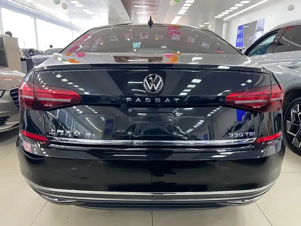 Volkswagen Passat — фото 7