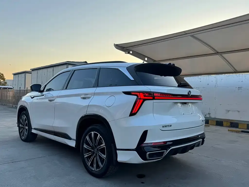 Changan CS75PLUS — фото 3