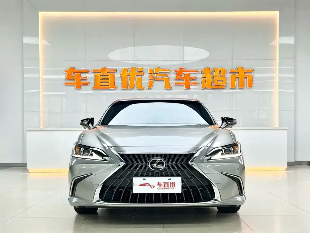 Lexus ES — фото 4
