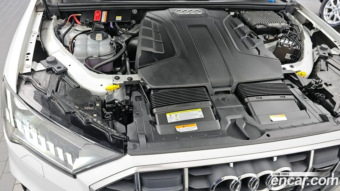 Audi Q7 2021 из KR, фото 7