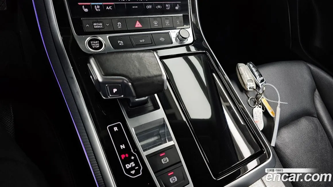 Audi Q7 2021 из KR, фото 6