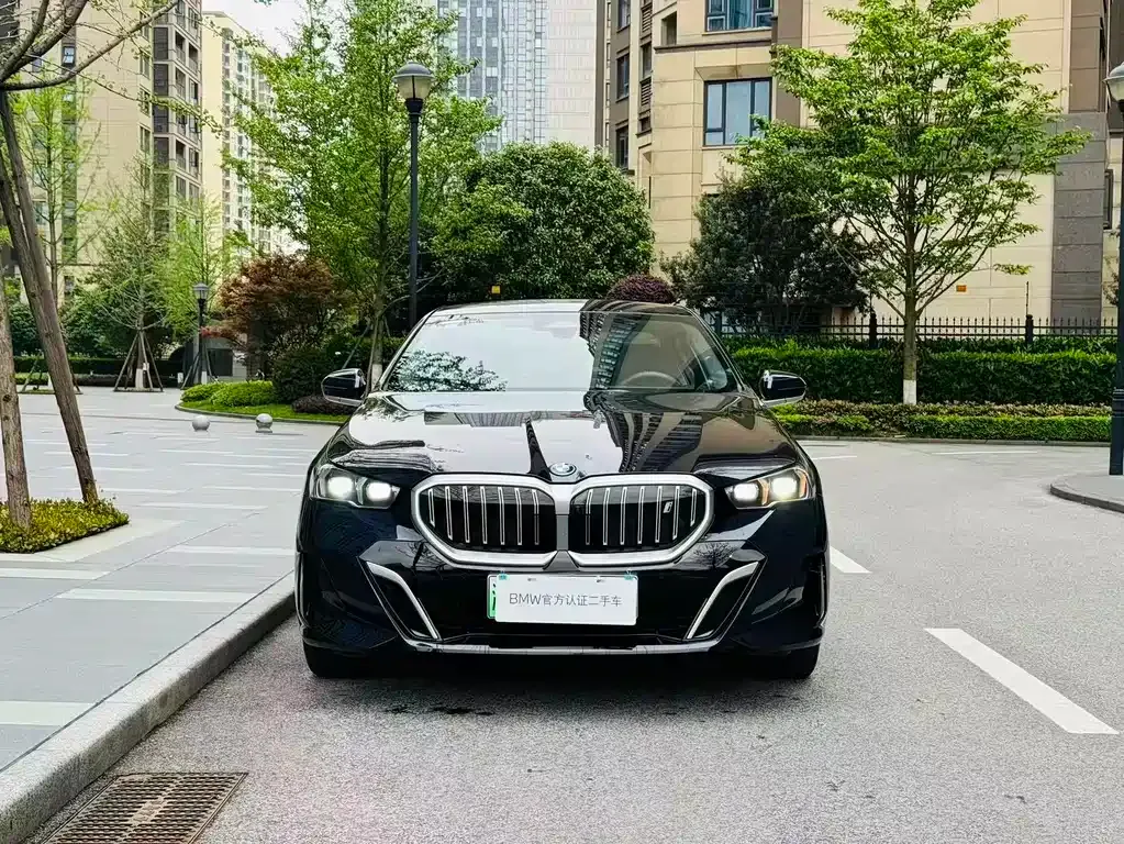 BMW i5 — фото 6