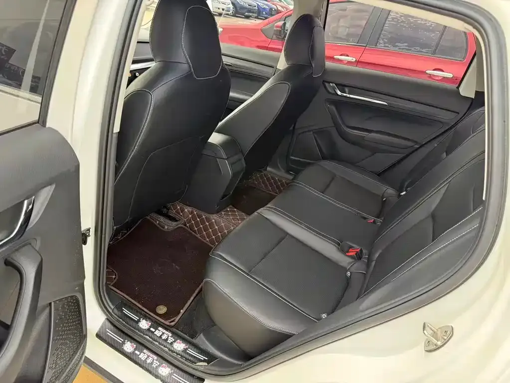 Skoda Kamiq — фото 3
