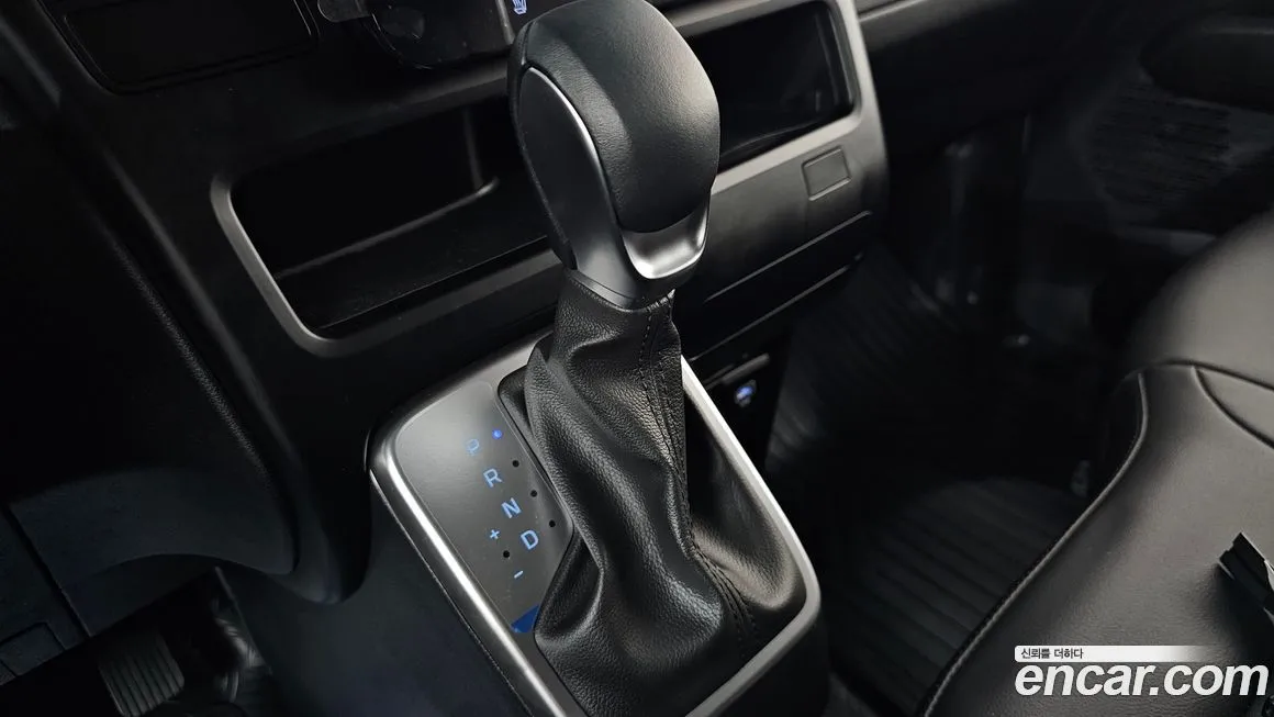 Hyundai Staria — фото 4