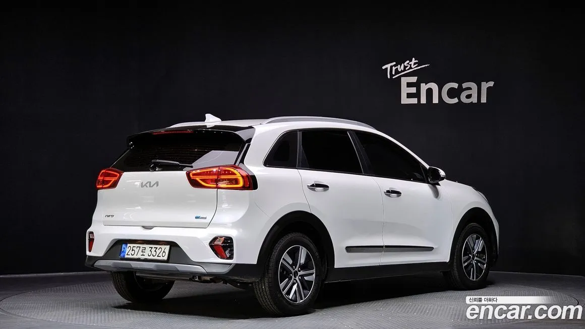 Kia Niro — фото 4